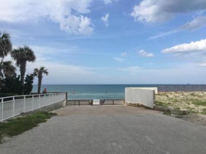 2 BEDROOm OASIS tOWN house Daytona Beach