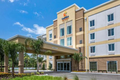 Comfort Suites Daytona Beach - Speedway - image 3