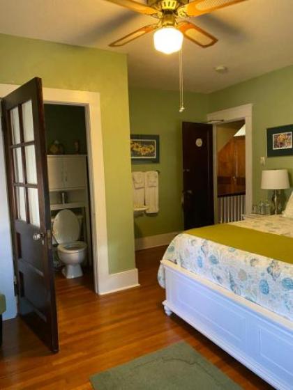 Ms. Maggie's South Country Inn - image 2