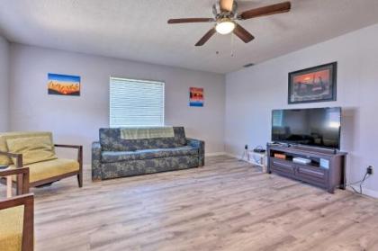 Sunny Escape with Garden View Less Than 1 Mi to Beach! - image 2