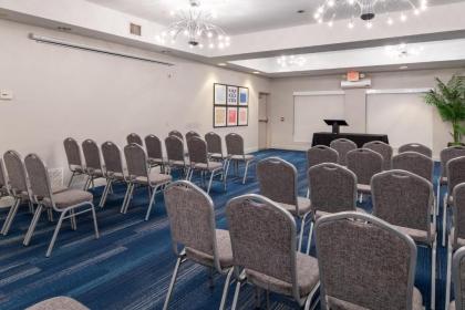 Holiday Inn Express Hotel & Suites Dallas South - DeSoto an IHG Hotel - image 10