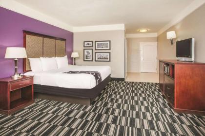 La Quinta by Wyndham Dallas South-DeSoto - image 5