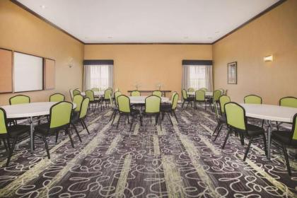 La Quinta by Wyndham Dallas South-DeSoto - image 8
