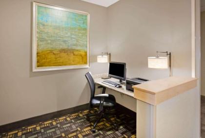 AmericInn by Wyndham DeWitt - image 2