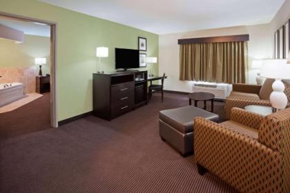 AmericInn by Wyndham DeWitt - image 4