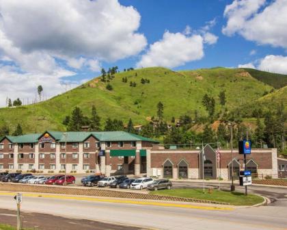 Comfort Inn  Suites Hotel in the Black Hills Deadwood South Dakota