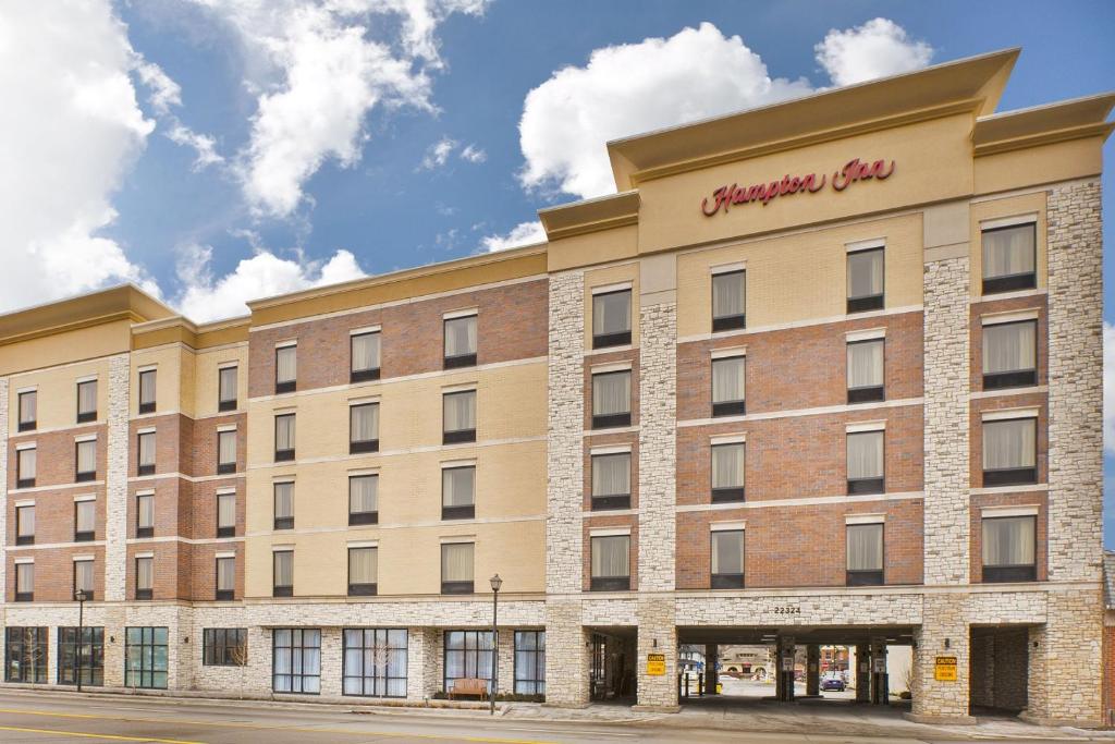 Hampton Inn by Hilton Detroit Dearborn MI - main image