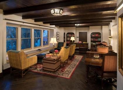 The Inn at Death Valley - image 11