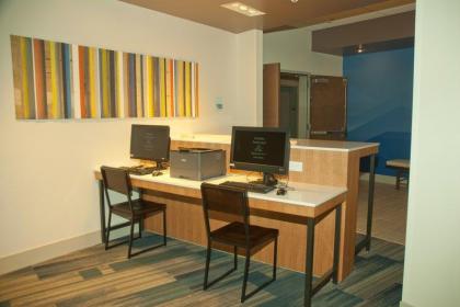 Holiday Inn Express Hotel & Suites Decatur