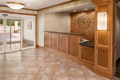 Hawthorn Suites by Wyndham Decatur - image 10