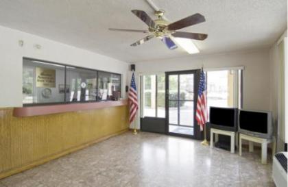 Americas Best Value Inn - Decatur - image 2