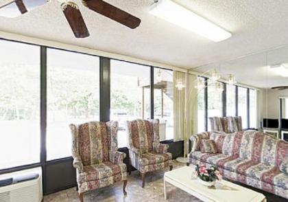 Americas Best Value Inn - Decatur - image 4