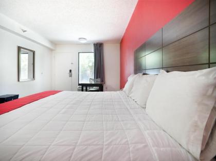 OYO Hotel Decatur I-285 The Perimeter - image 11