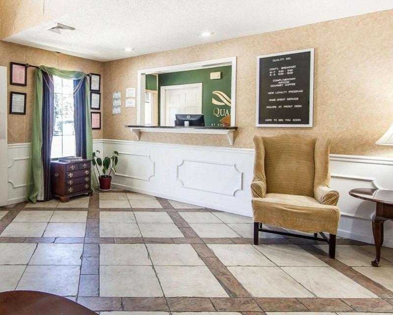 Quality Inn Decherd - image 3