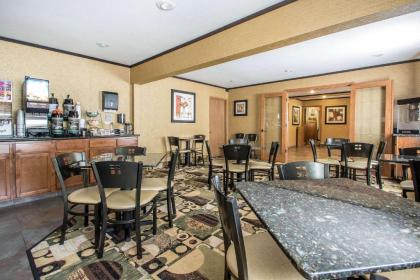 Quality Inn & Suites Decorah - image 11