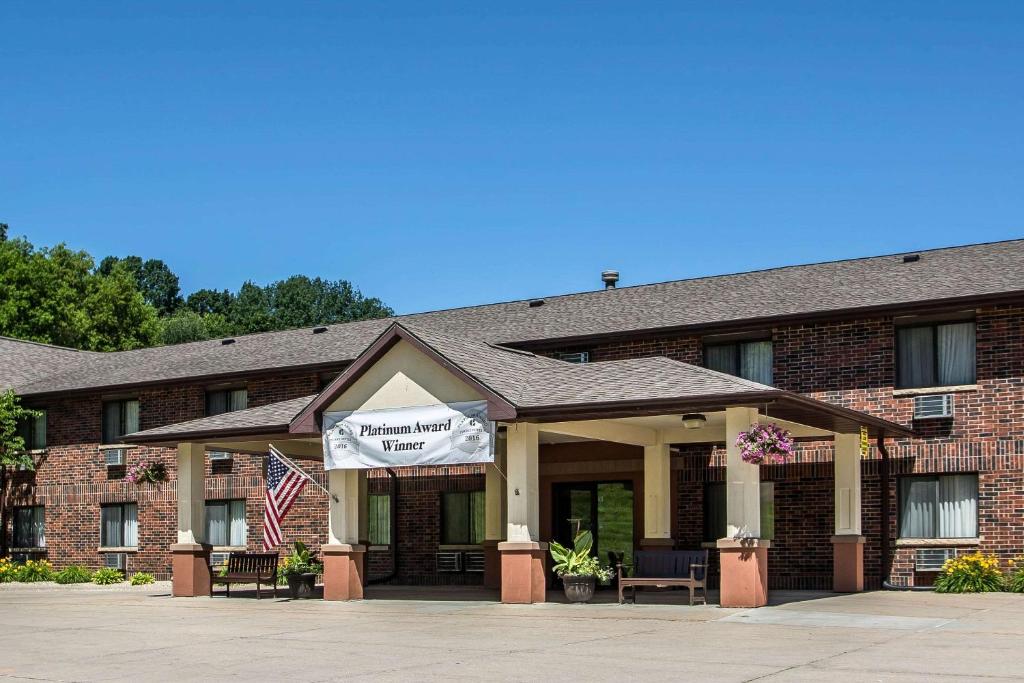 Quality Inn & Suites Decorah - image 4