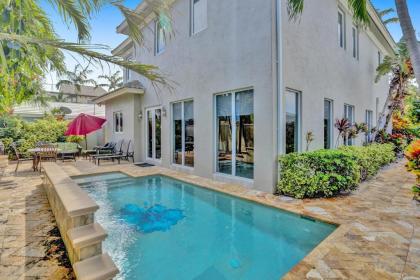 Mediterranean Manor - image 10