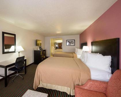 Quality Inn & Suites Del Rio - image 14