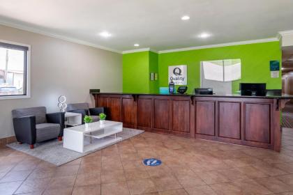 Quality Inn & Suites - image 10