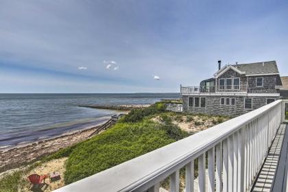 Sea Watch Oceanfront Dennis Port Cottage - image 5