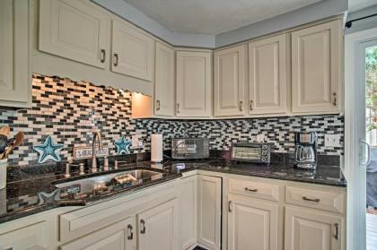Charming Home with Deck and Grill Walk to Beach! - image 15