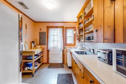 Uncle Rolfs Cozy Cottage - image 4