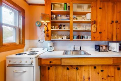 Uncle Rolfs Cozy Cottage - image 6
