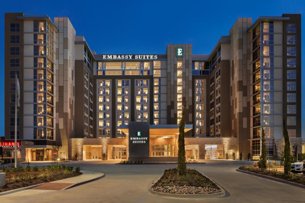 Embassy Suites By Hilton Denton Convention Center - main image