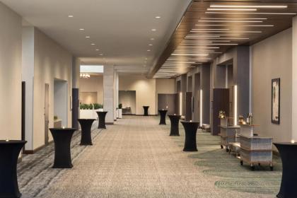 Embassy Suites By Hilton Denton Convention Center - image 14