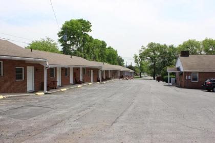 Penn Amish Motel - image 10