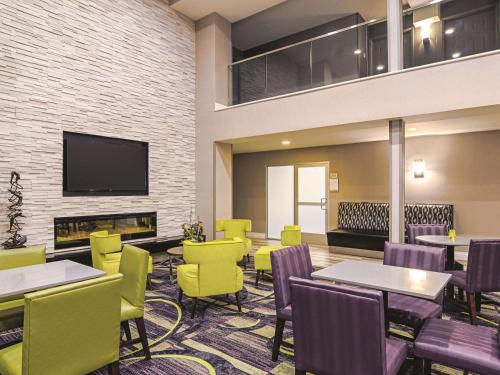La Quinta by Wyndham Denver Airport DIA - image 3