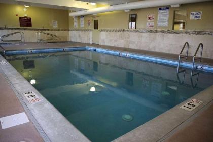 AmericInn by Wyndham Denver Airport - image 3