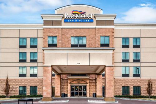 Baymont by Wyndham Denver International Airport - main image