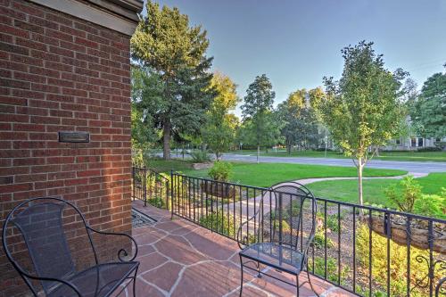 S Park Hill Apt Walking Distance to City Park! - image 2