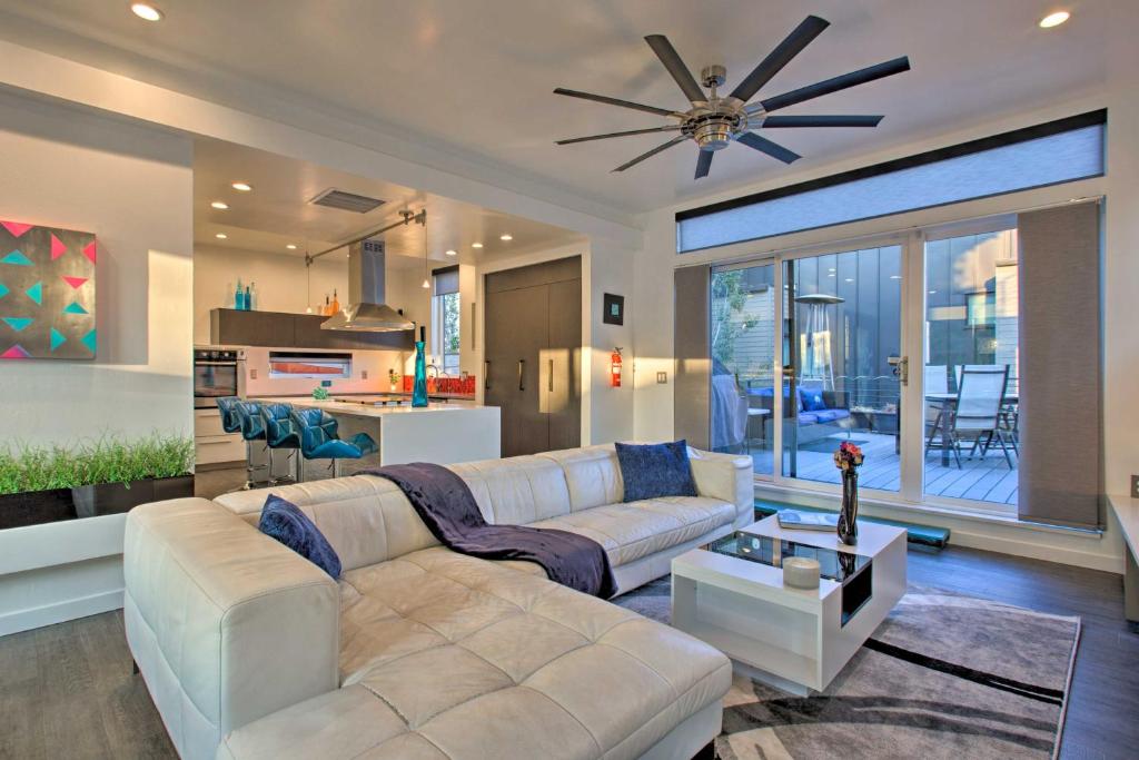 Modern Living in Mile High City with Pano Views - main image