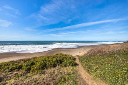 Coastal Dream - image 7