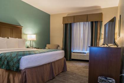 Heritage Place Hotel and Suites - image 10