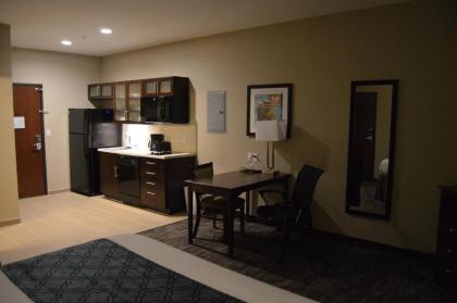 Heritage Place Hotel and Suites - image 11