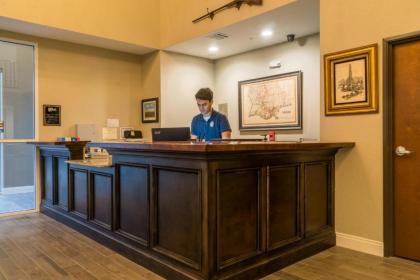 Heritage Place Hotel and Suites - image 7