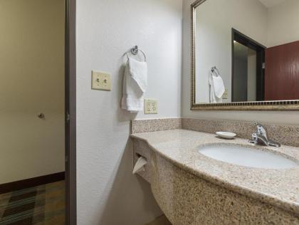Best Western Plus Deridder Inn & Suites - image 10
