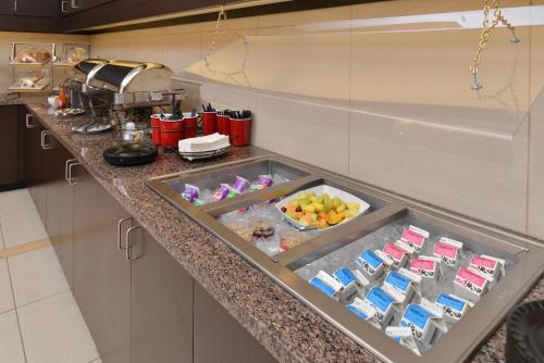Residence Inn by Marriott Des Moines Downtown - image 3