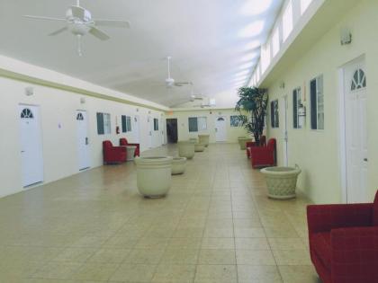 Europa Inn & Suites - image 5
