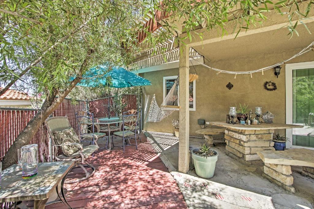 Home Therapeutic Geothermal Mineral Pool Oasis! - image 4