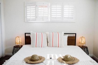 The Good House- Hot Spring Hideaway - image 11