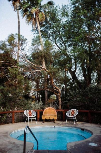 The Good House- Hot Spring Hideaway - image 14
