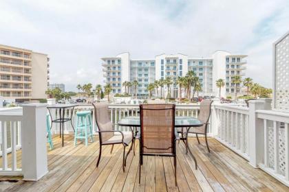 3 Bed 4 Bath Apartment in Destin