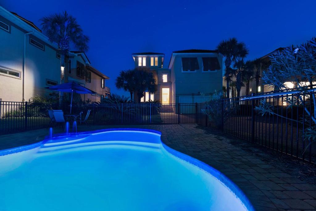 Serenity Shores by Destin Getaways - image 3