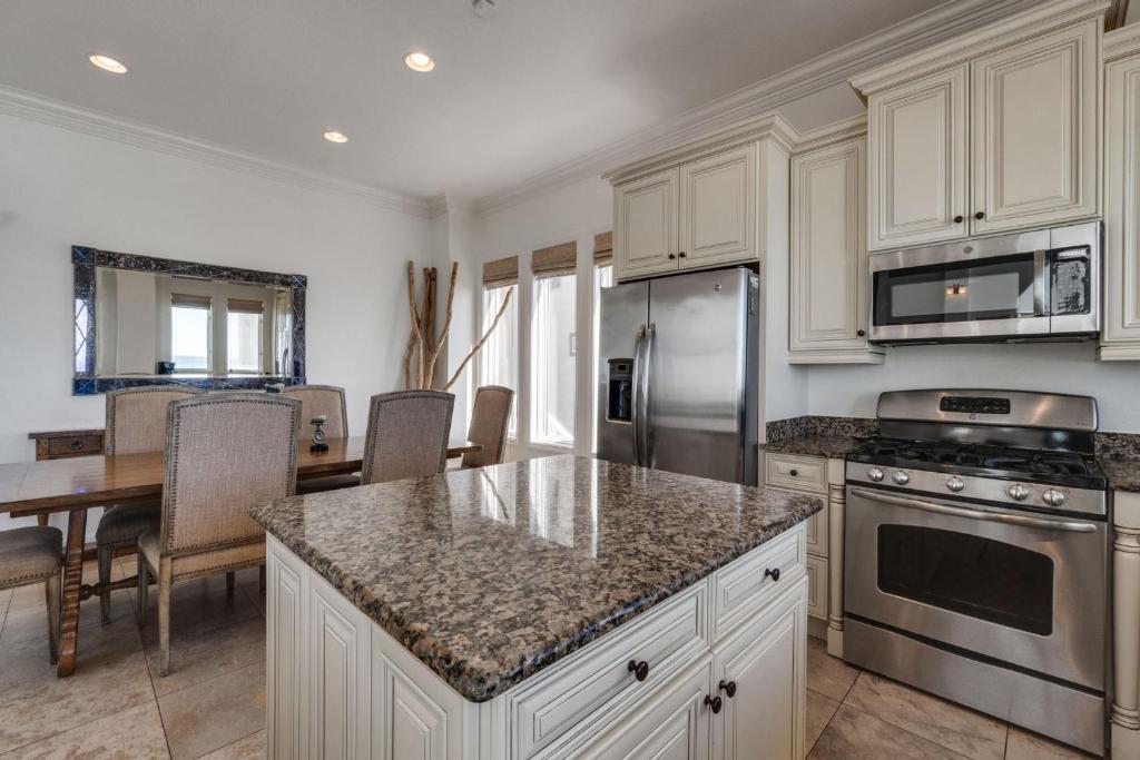 Serenity Shores by Destin Getaways - image 5
