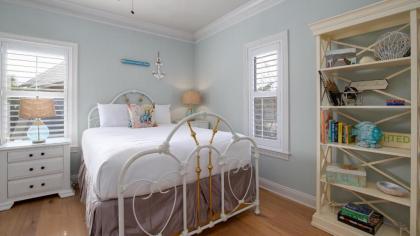 Sea Brees (S) -Crystal Shores-4457 Oceanview -3BD+loft 3BA -(10) - image 2