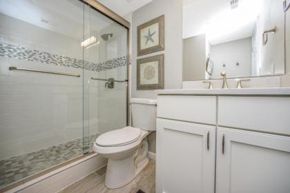 Emerald towers 206   1784246 Destin Florida